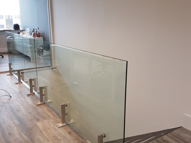commercial glass railing