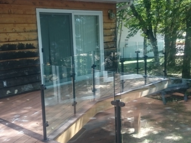 topless glass railing