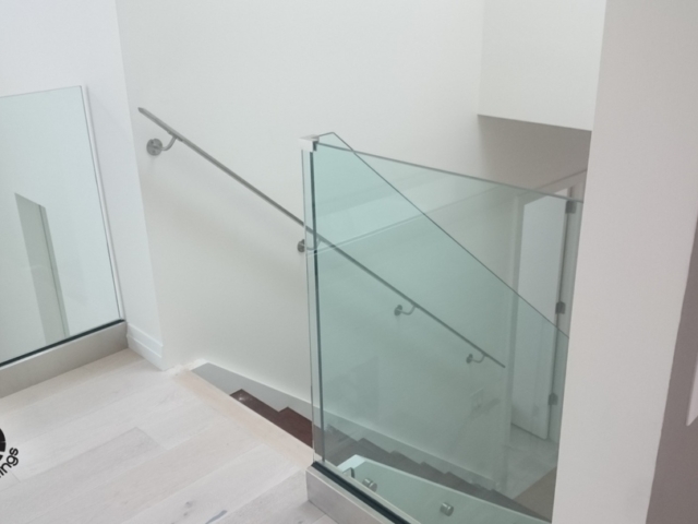 cr laurence base shoe glass railing