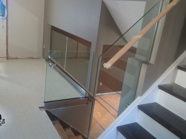 frameless glass railings