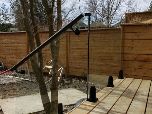 outdoor frameless glass railing